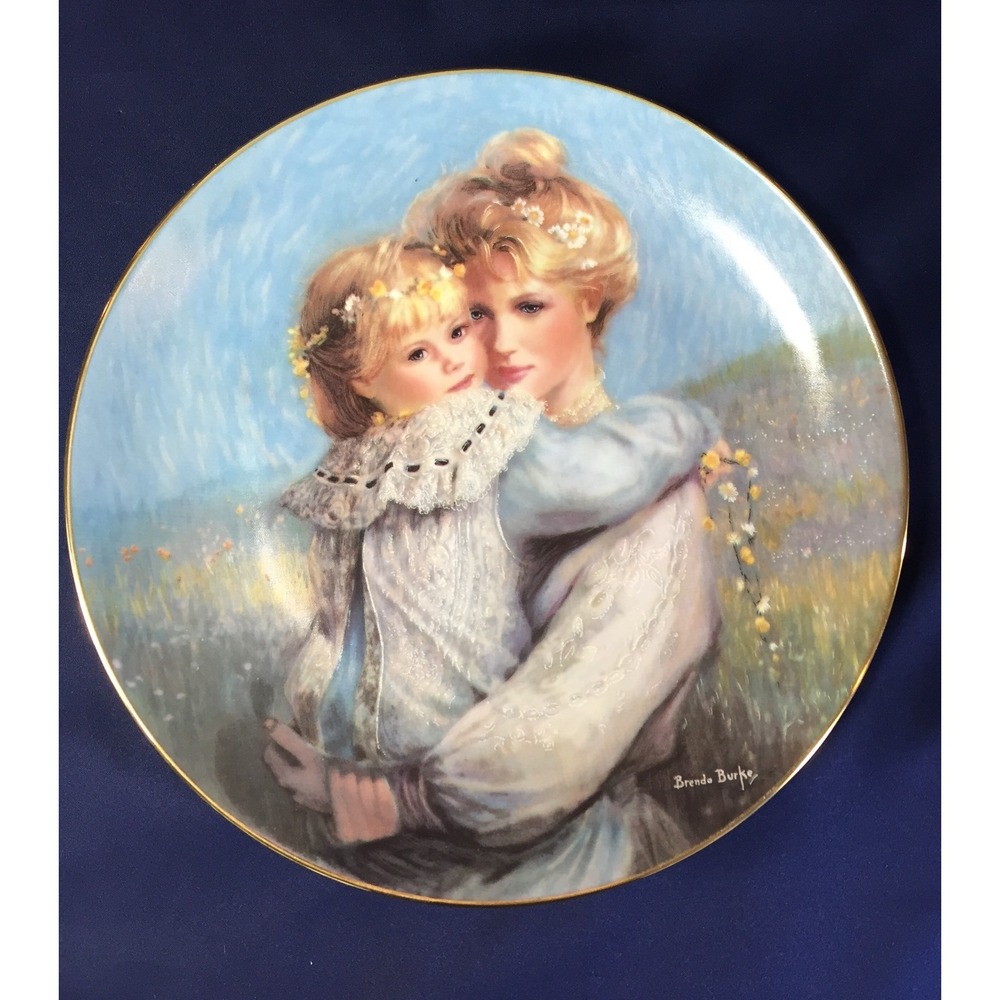 W. S. George Brenda Burke Precious Embrace Mother's Day Plate 1989 COA 8.5in